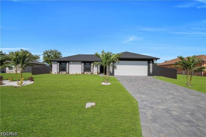 3 bedroom SingleFamilyResidence at 1111 NE 19th Ave, Cape Coral, Cape Coral — photo 1