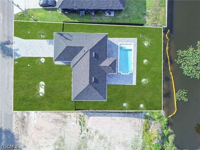 3 bedroom SingleFamilyResidence at 1111 NE 19th Ave, Cape Coral, Cape Coral — photo 5