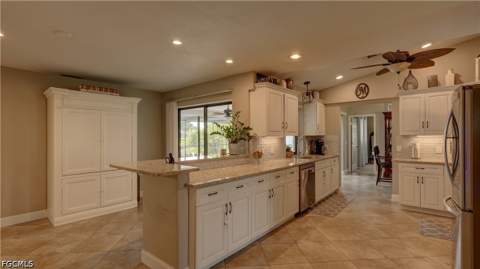 237 SE 20th Ct, Cape Coral FL - photo 11 of 40
