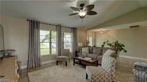 237 SE 20th Ct, Cape Coral FL - photo 6 of 40