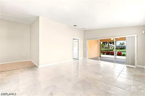 8141 Xenia Ln, Naples FL - photo 11 of 48
