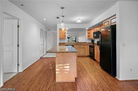 8302 Charter Club Cir 6, Fort Myers FL - photo 17 of 47