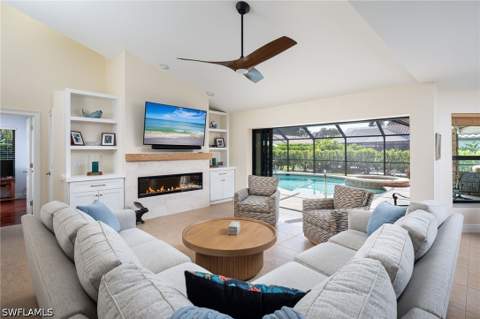 196 Monterey Dr, Naples FL - photo 10 of 33