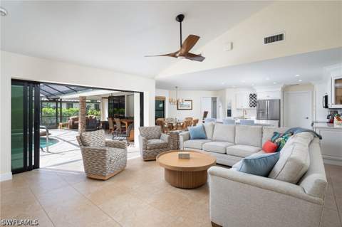 196 Monterey Dr, Naples FL - photo 11 of 33