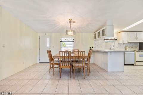 370 Nicklaus Blvd, North Fort Myers FL - photo 15 of 43