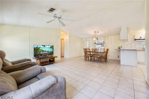 370 Nicklaus Blvd, North Fort Myers FL - photo 21 of 43