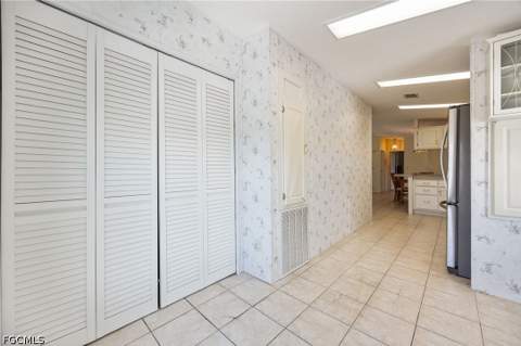 370 Nicklaus Blvd, North Fort Myers FL - photo 9 of 43