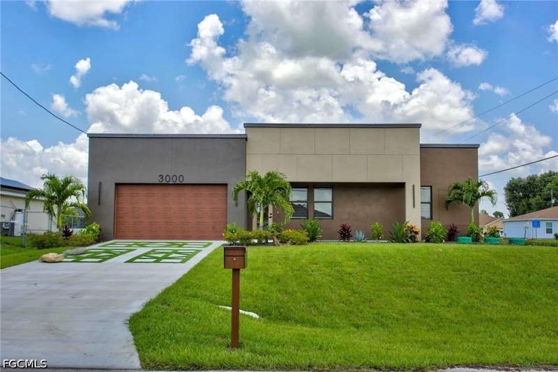 3 bedroom SingleFamilyResidence at 3000 40th St SW, Lehigh Acres, Lehigh Acres — photo 3