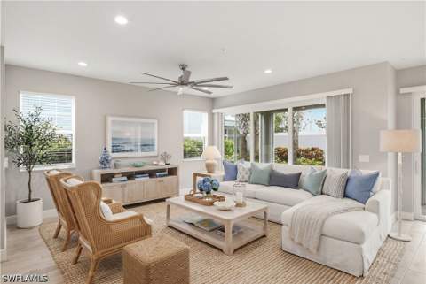 2664 Seychelles Cir 2401, Naples FL - photo 19 of 50