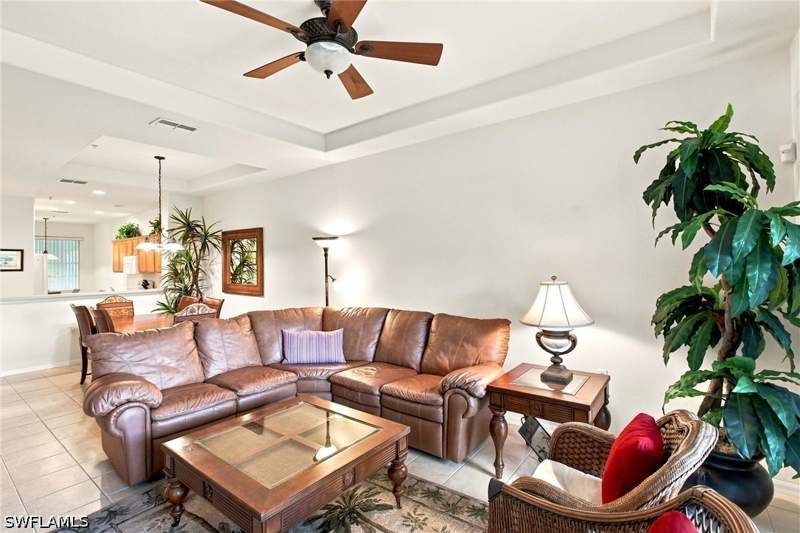 2 bedroom Condominium at 4874 Hampshire Ct 303, Lake Barrington, Naples — photo 5