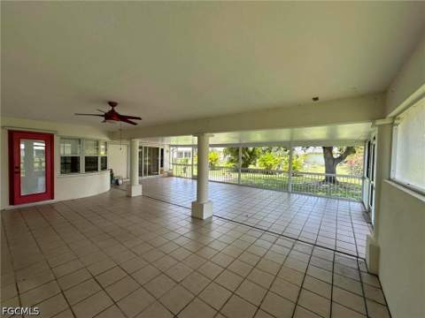 22 SE 14th Ct, Cape Coral FL - photo 11 of 49