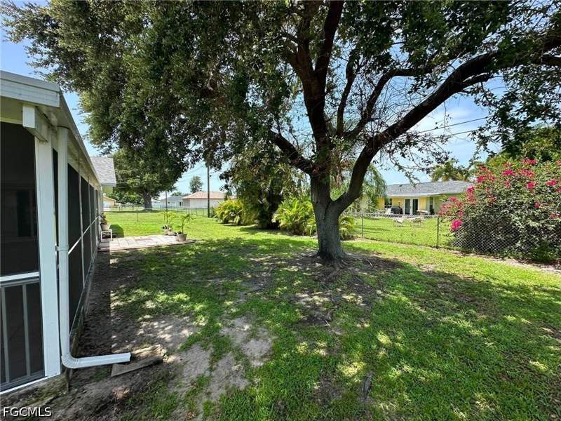3 bedroom SingleFamilyResidence at 22 SE 14th Ct, Cape Coral, Cape Coral — photo 5