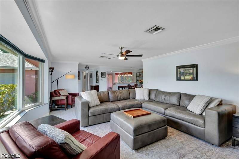 3 bedroom SingleFamilyResidence at 4232 SE 8th Pl, Cape Coral, Cape Coral — photo 4
