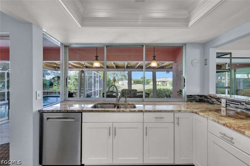 3 bedroom SingleFamilyResidence at 4232 SE 8th Pl, Cape Coral, Cape Coral — photo 5