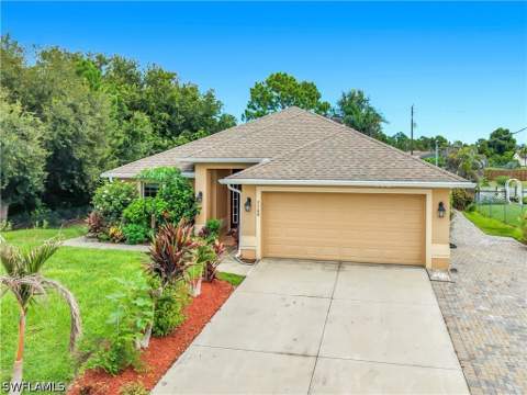 2508 41st St W, Lehigh Acres FL - photo 7 of 50