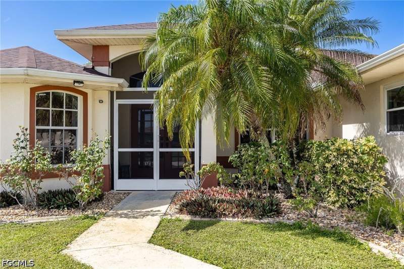 3 bedroom SingleFamilyResidence at 1132 SE 32nd Ter, Cape Coral, Cape Coral — photo 4