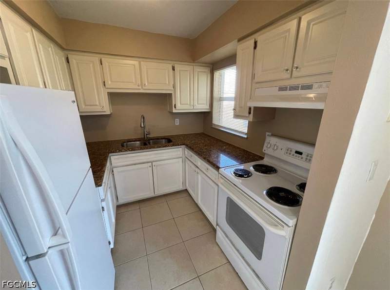 3 bedroom SingleFamilyResidence at 129 Stetson St, Lehigh Acres, Lehigh Acres — photo 3