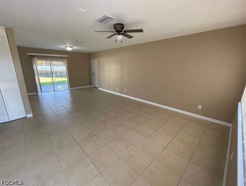 3 bedroom SingleFamilyResidence at 129 Stetson St, Lehigh Acres, Lehigh Acres — photo 4