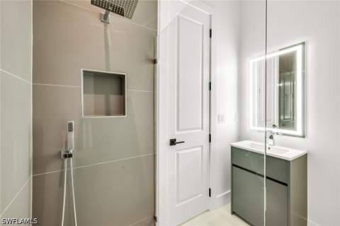 1905 SW 29th Ter, Cape Coral FL - photo 23 of 50