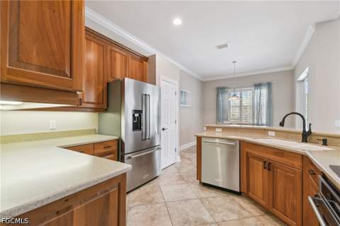 5742 Calmar Breeze Ln, Fort Myers FL - photo 16 of 45