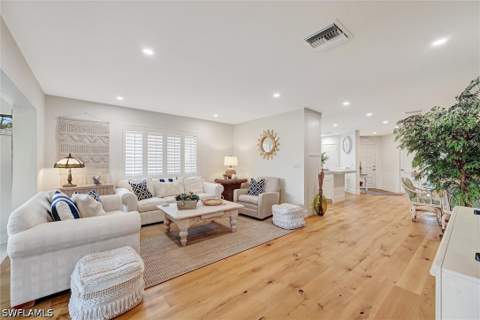 535 Augusta Blvd 4, Naples FL - photo 11 of 43