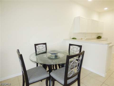 10006 Sky View Way 205, Fort Myers FL - photo 6 of 24