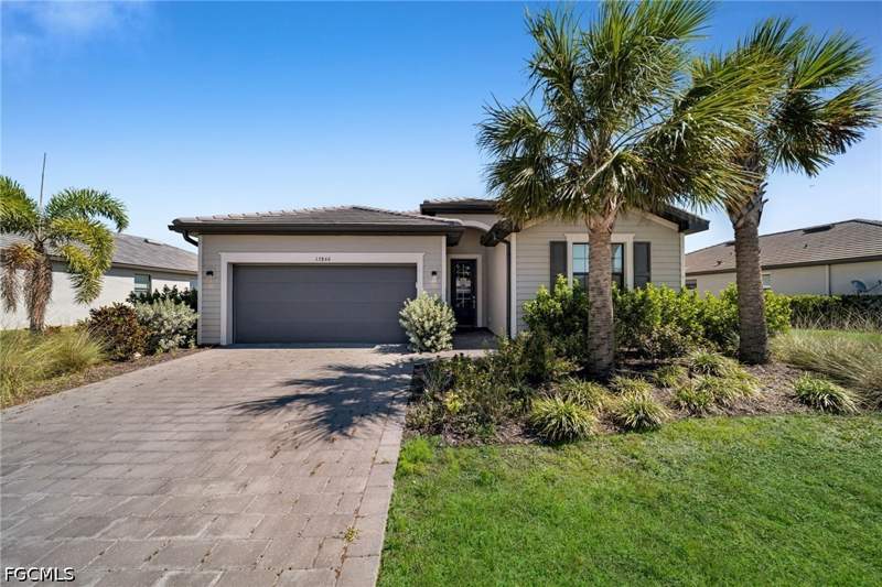 4 bedroom SingleFamilyResidence at 13846 Pine Lodge Ln, Timber Creek, Fort Myers — photo 2