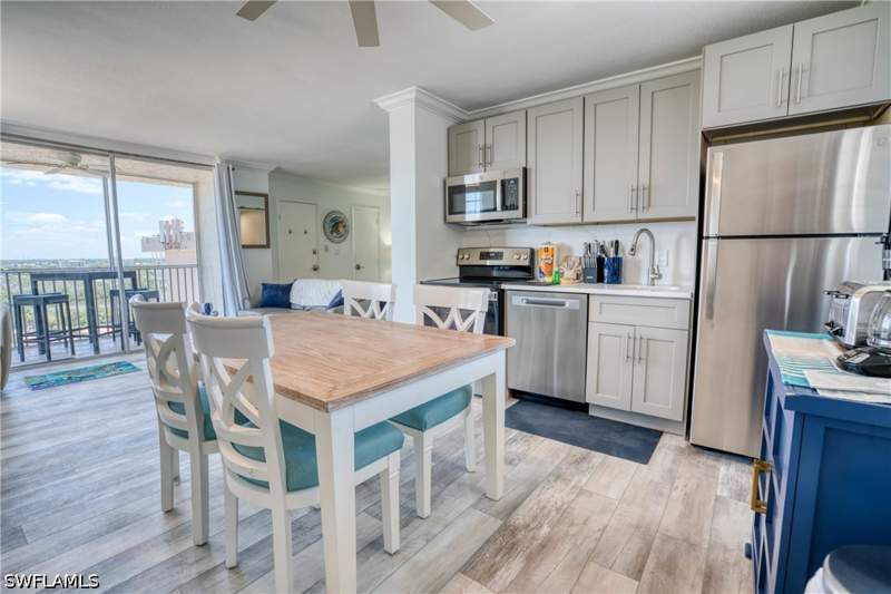 1 bedroom Condominium at 5800 Bonita Beach Rd SW 2002, Beach And Tennis Club, Bonita Springs — photo 3