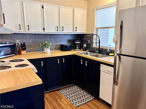 2790 Indianwood Dr, North Fort Myers FL - photo 8 of 33