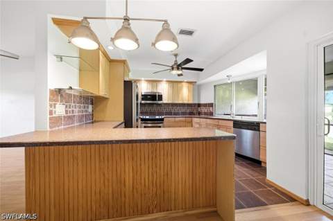 223 Charity Ct L5, Naples FL - photo 8 of 39