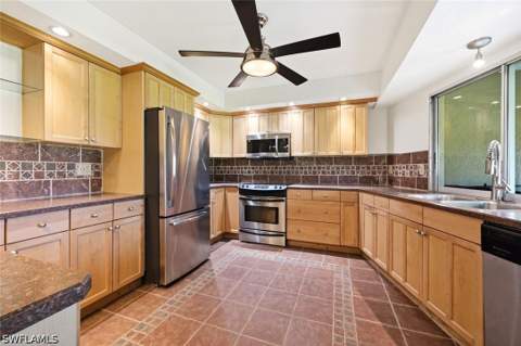 223 Charity Ct L5, Naples FL - photo 9 of 39