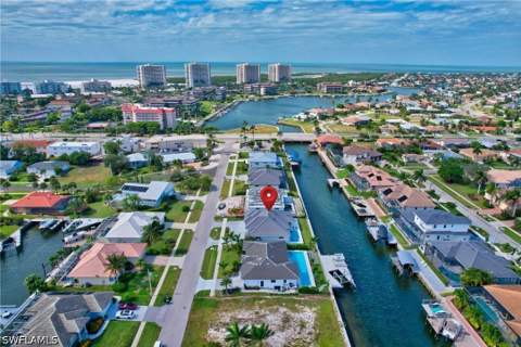 768 Amazon Ct, Marco Island FL - photo 10 of 37