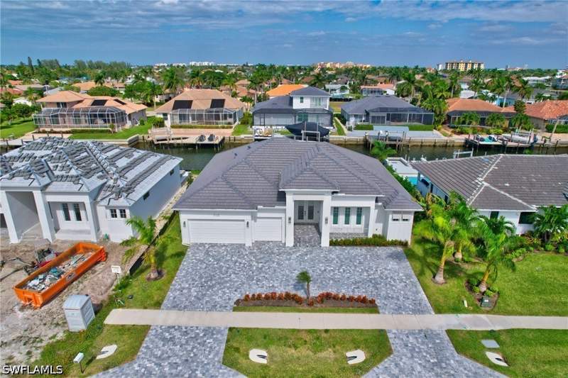 4 bedroom SingleFamilyResidence at 768 Amazon Ct, Marco Island, Marco Island — photo 5