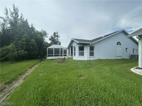3988 Sabal Springs Blvd, North Fort Myers FL - photo 11 of 17