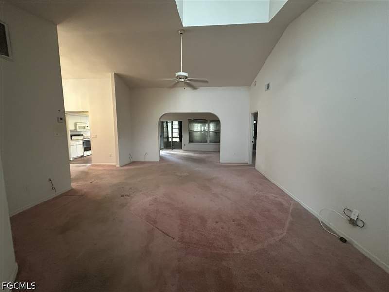 2 bedroom SingleFamilyResidence at 3988 Sabal Springs Blvd, Sabal Springs Golf And Racquet Club, North Fort Myers — photo 5