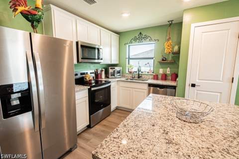 2902 NW 6th Ave, Cape Coral FL - photo 12 of 35