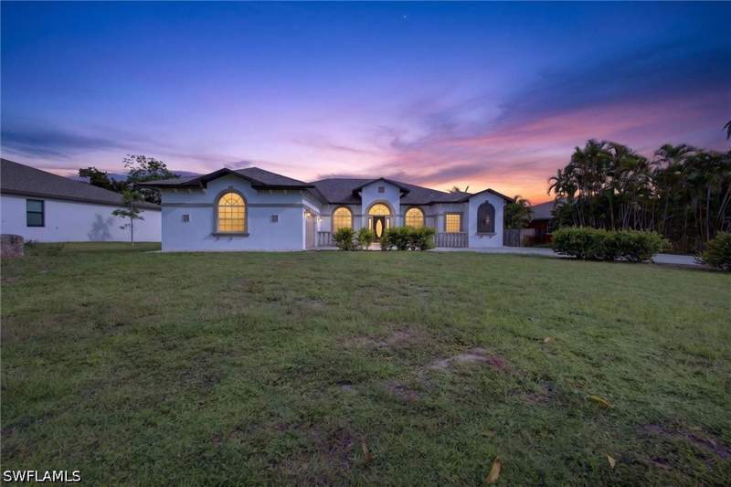 4 bedroom SingleFamilyResidence at 8044 San Carlos Blvd, San Carlos Park, Fort Myers — photo 4
