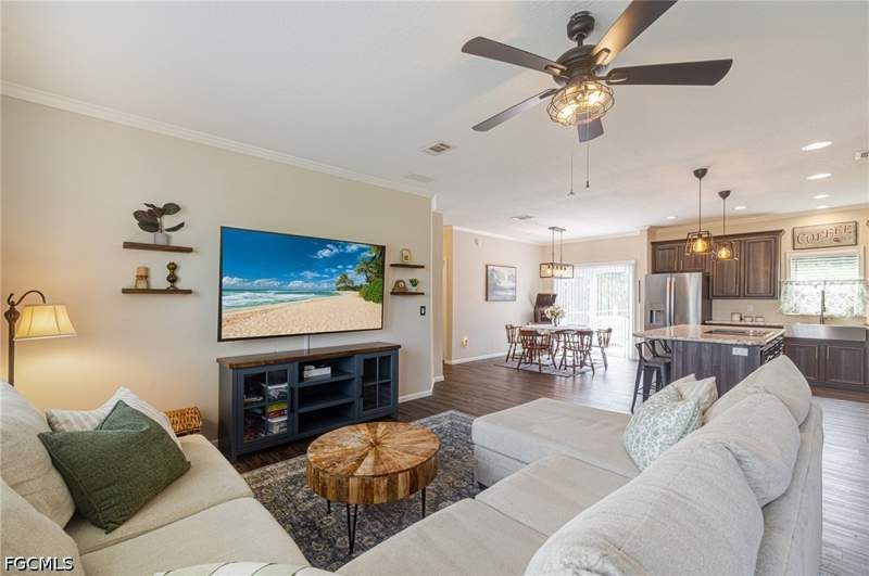 3 bedroom SingleFamilyResidence at 3005 Mignon Cir, Port Labelle, Labelle — photo 2