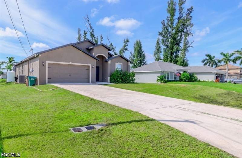 4 bedroom SingleFamilyResidence at 2902 NW 10th Ter, Cape Coral, Cape Coral — photo 3