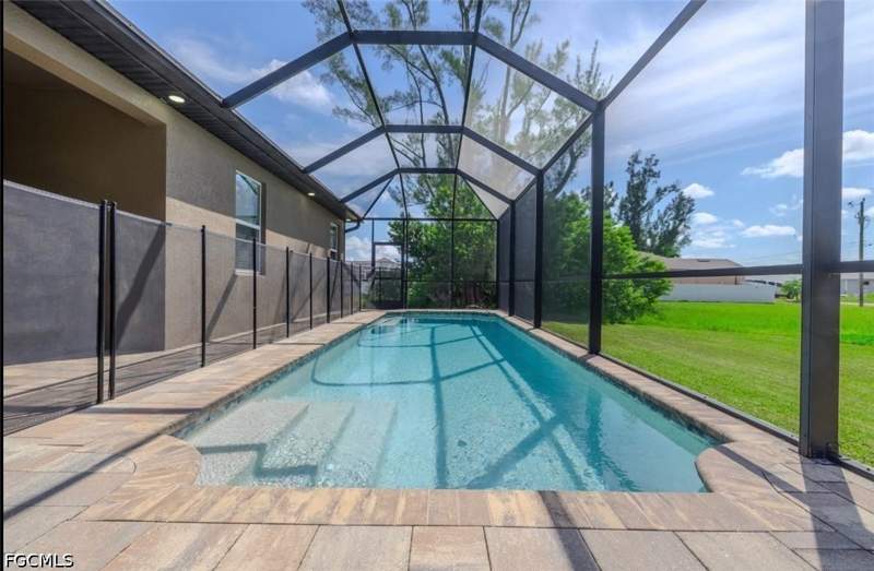 4 bedroom SingleFamilyResidence at 2902 NW 10th Ter, Cape Coral, Cape Coral — photo 5