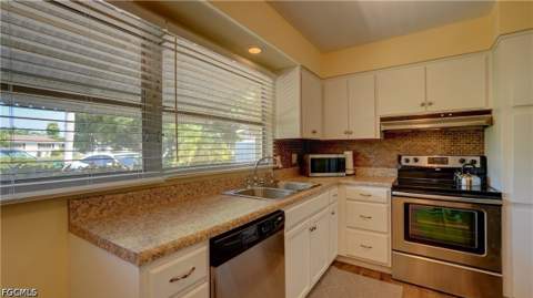 5249 Sunnybrook Ct, Cape Coral FL - photo 15 of 40