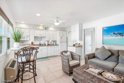 850 Palm St F2, Marco Island FL - photo 6 of 21