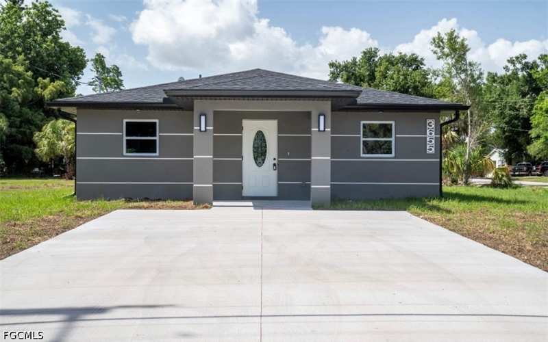 4 bedroom SingleFamilyResidence at 3655 Marion St, Parkview, Fort Myers — photo 1