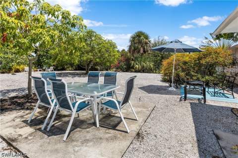2191 Thomasson Dr, Naples FL - photo 15 of 21