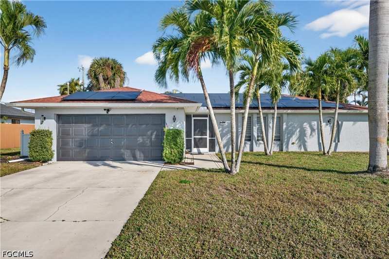 3 bedroom SingleFamilyResidence at 113 SE 41st St, Cape Coral, Cape Coral — photo 1