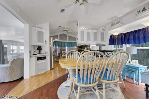 386 Leopard Ln 386, Naples FL - photo 7 of 48