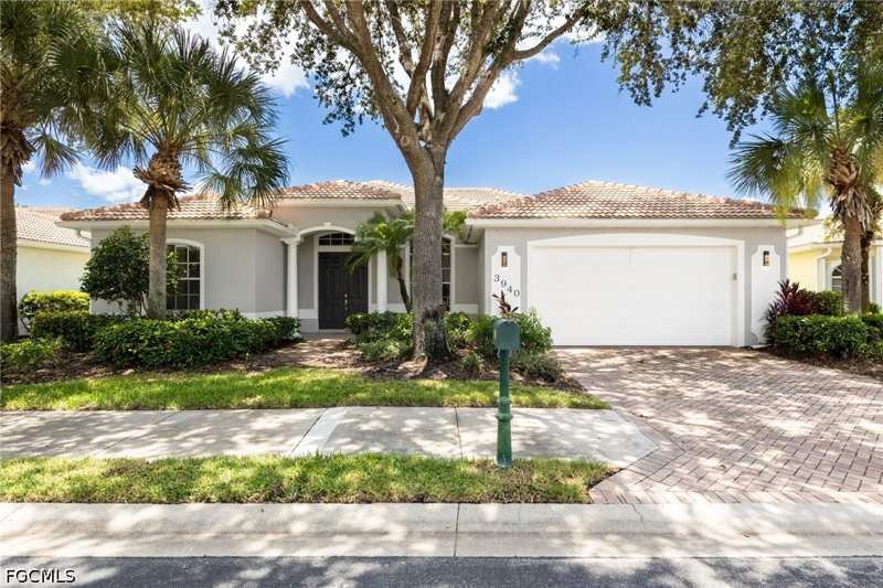 3 bedroom SingleFamilyResidence at 3940 Ruxton Rd, Forest Park, Naples — photo 1