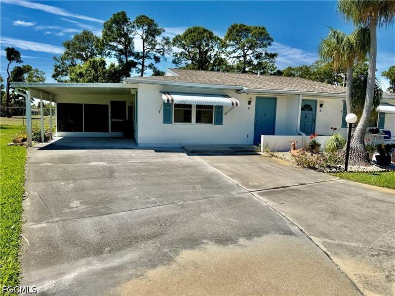 2 bedroom Attached at 4 Desert Ash Ct, Pinewood Condominium, Lehigh Acres — photo 2