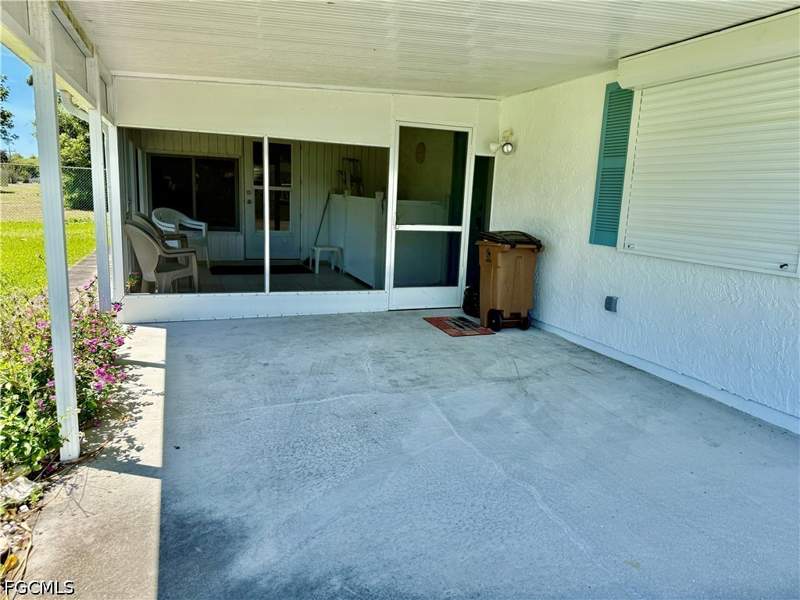 2 bedroom Attached at 4 Desert Ash Ct, Pinewood Condominium, Lehigh Acres — photo 3