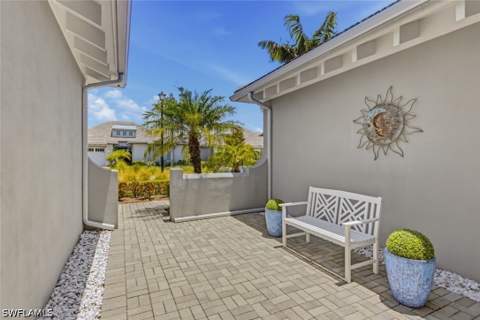 6387 Warwick Ave, Naples FL - photo 7 of 42